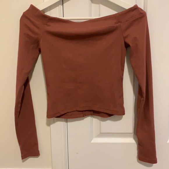 Abercrombie off the shoulder long sleeve - Picture 2 of 2